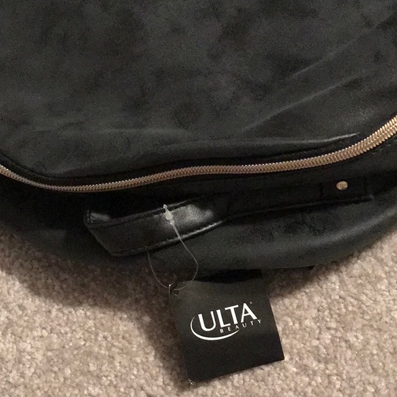 Ulta black backpack - Picture 3 of 3